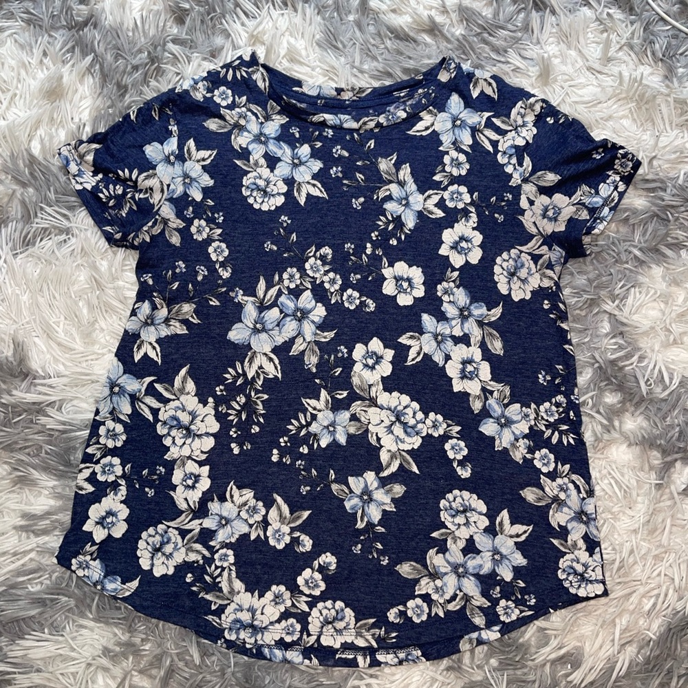 Aeropostale Floral Blue and Gray T-Shirt.
